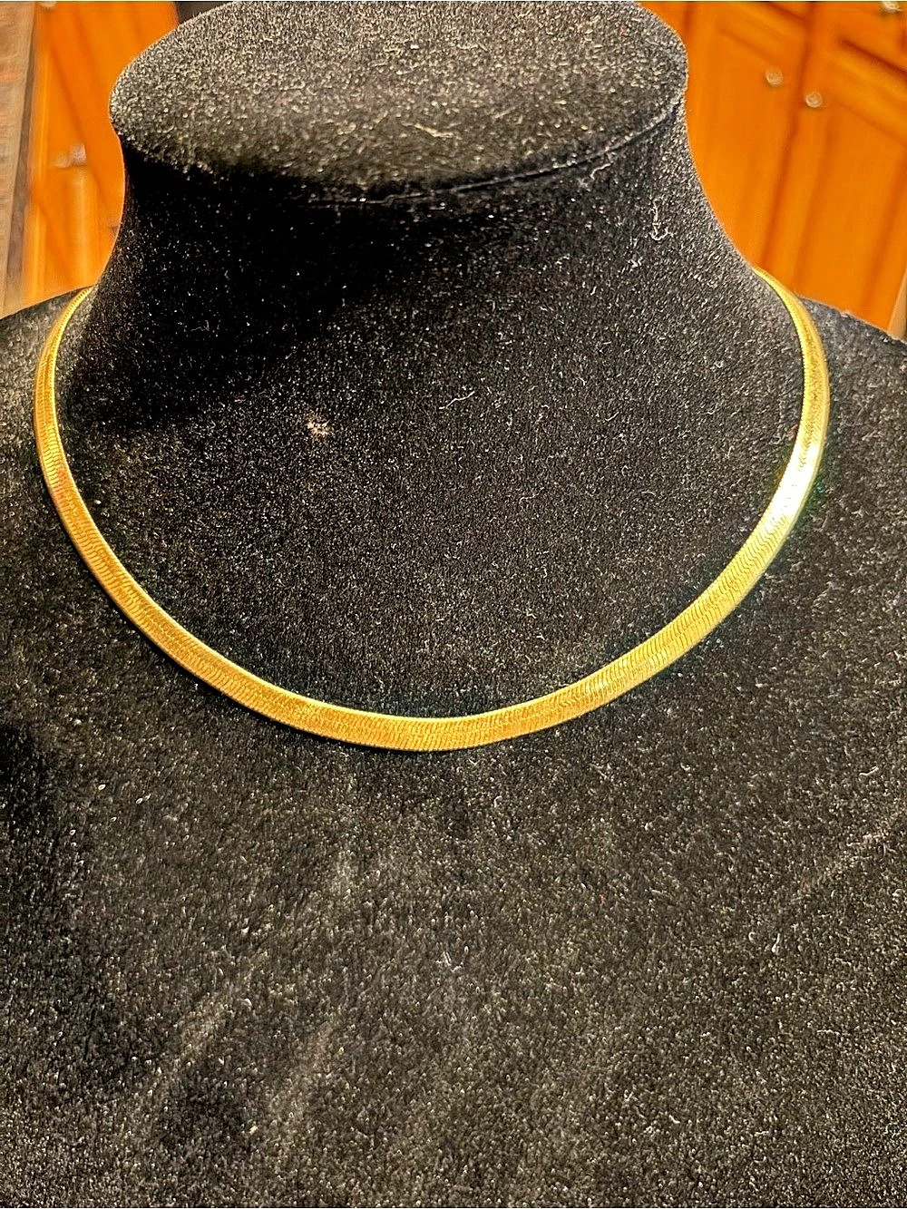 Sarah Coventry Herringbone Chain Necklace Gold